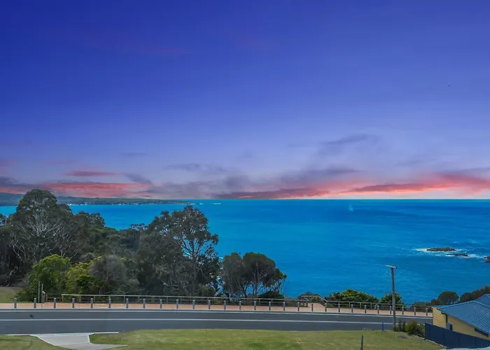 The Blue Whale - Sea View Apartment