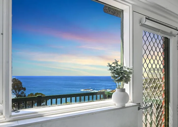 The Blue Whale - Sea View Apartment